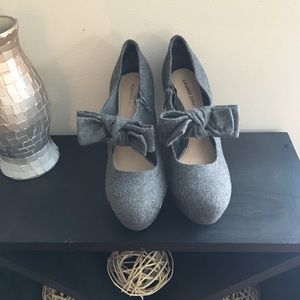 Beautiful gray suede pumps